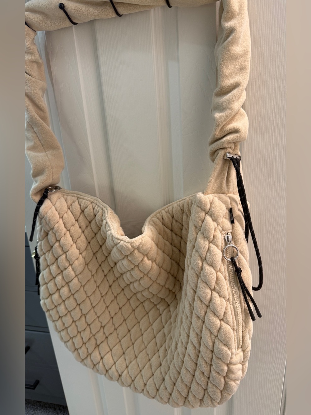 Free People FP Movement Pucker Up Fleece Carryall Bag Home Plate Ivory Neutral - Picture 11 of 11